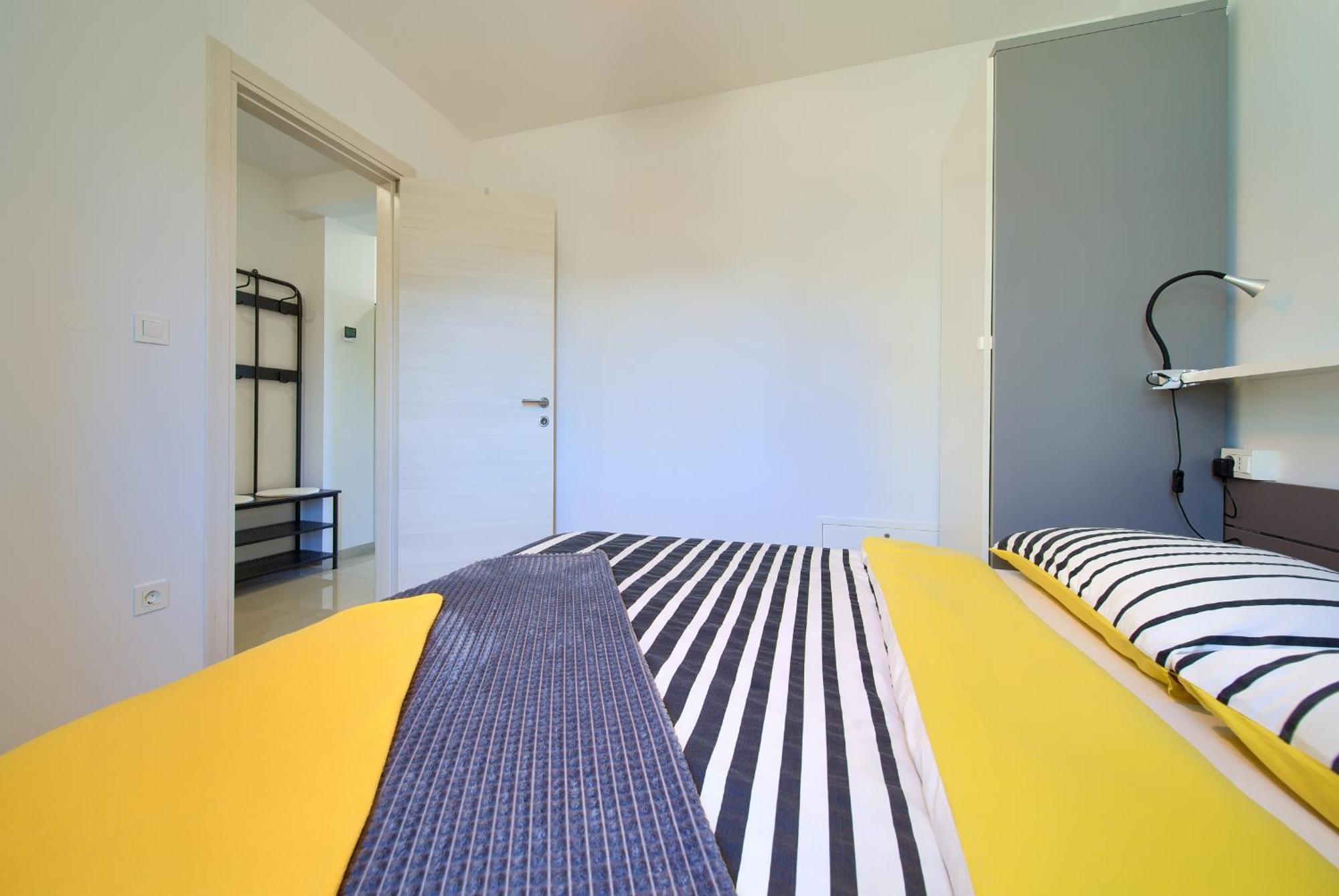 Apartment Sara Đảo Krk Ngoại thất bức ảnh